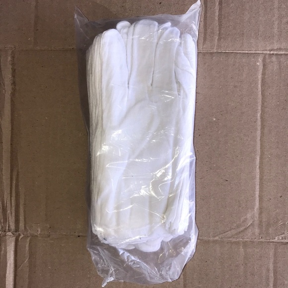 One dozen white industrial work gloves. Used them to treat your hands - Picture 1 of 3